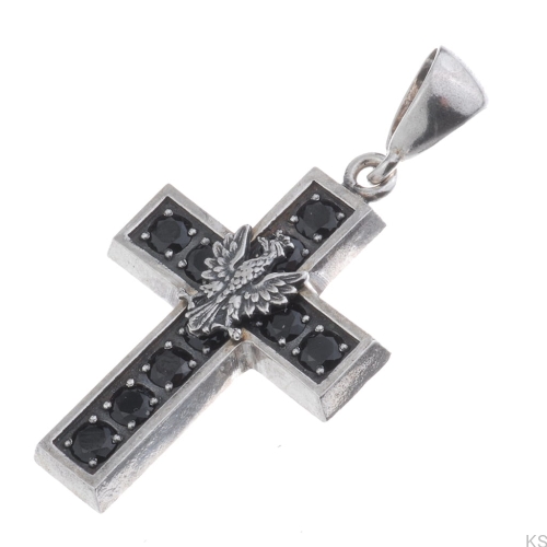 Srebrny krzyżyk patriotyczny 925 z orłem i czarnymi cyrkoniami – prezent na Święto Niepodległości