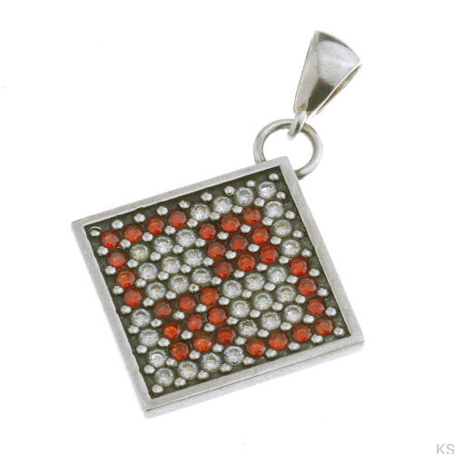 Srebrna zawieszka Szachownica Polska z cyrkoniami 925