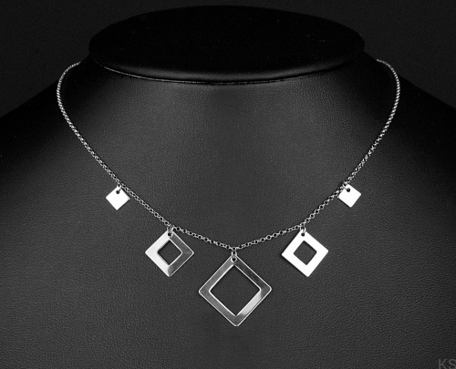 Choker z kwadratami