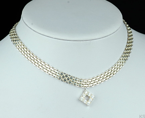 Naszyjnik obroża z kwadratem - crystal