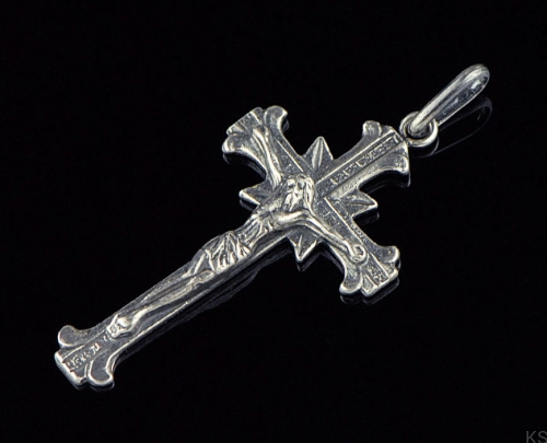 Srebrny krzyżyk z wizerunkiem Chrystusa KR-02 Au 925